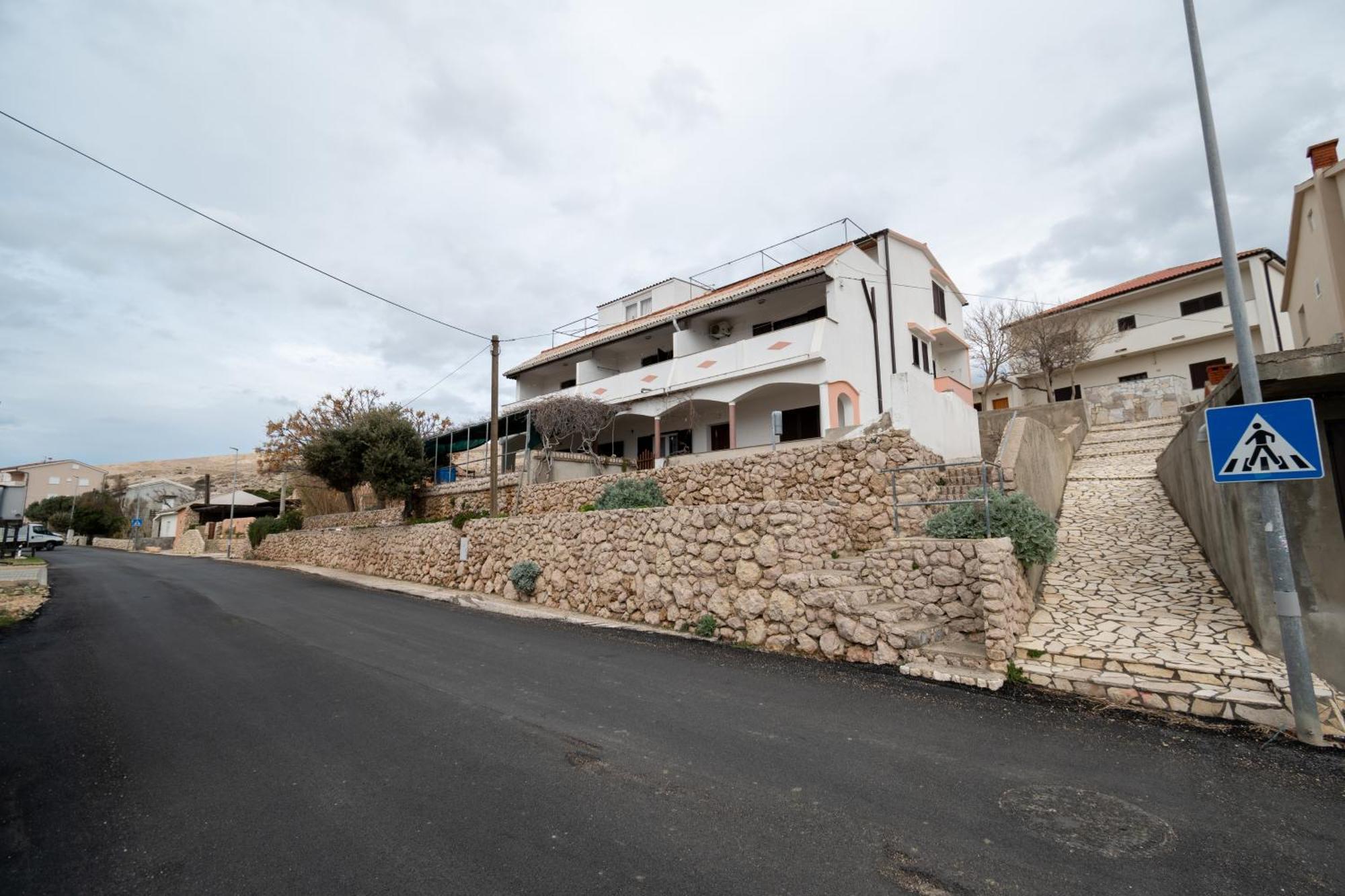 Apartments And Rooms With Parking Space Zubovici, Pag - 16063 ภายนอก รูปภาพ